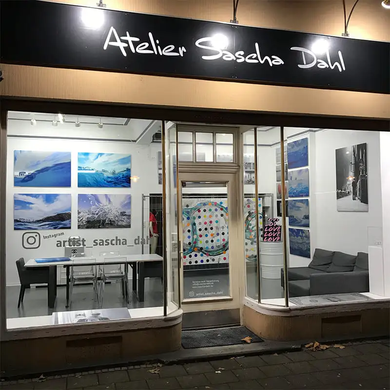 Ladenlokal innenansicht Galerie-Atelier Sascha-Dahl Köln, Ausstellung Kölner Fotografien