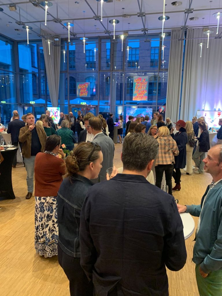Danke Hannover! Eröffnung der Sascha Dahl Art Suite 16 Sascha Dahl Eroeffnung Art Suite Sheraton Pelikan Hotel 0003