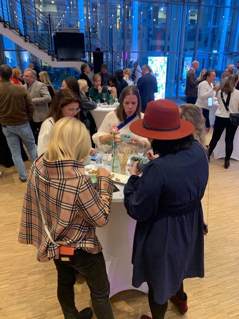 Danke Hannover! Eröffnung der Sascha Dahl Art Suite 20 Sascha Dahl Eroeffnung Art Suite Sheraton Pelikan Hotel 0008