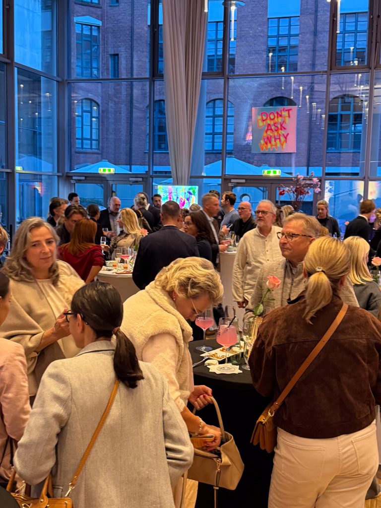 Danke Hannover! Eröffnung der Sascha Dahl Art Suite 5 Sascha Dahl Eroeffnung Art Suite Sheraton Pelikan Hotel 0016