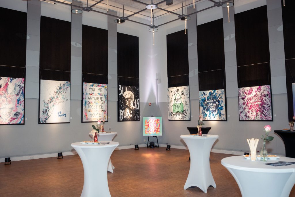 Danke Hannover! Eröffnung der Sascha Dahl Art Suite 29 Sascha Dahl Eroeffnung Art Suite Sheraton Pelikan Hotel 0019