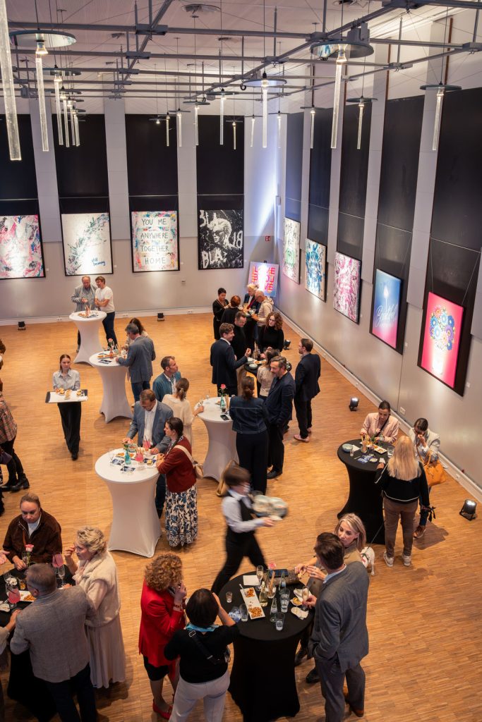 Danke Hannover! Eröffnung der Sascha Dahl Art Suite 41 Sascha Dahl Eroeffnung Art Suite Sheraton Pelikan Hotel 0029