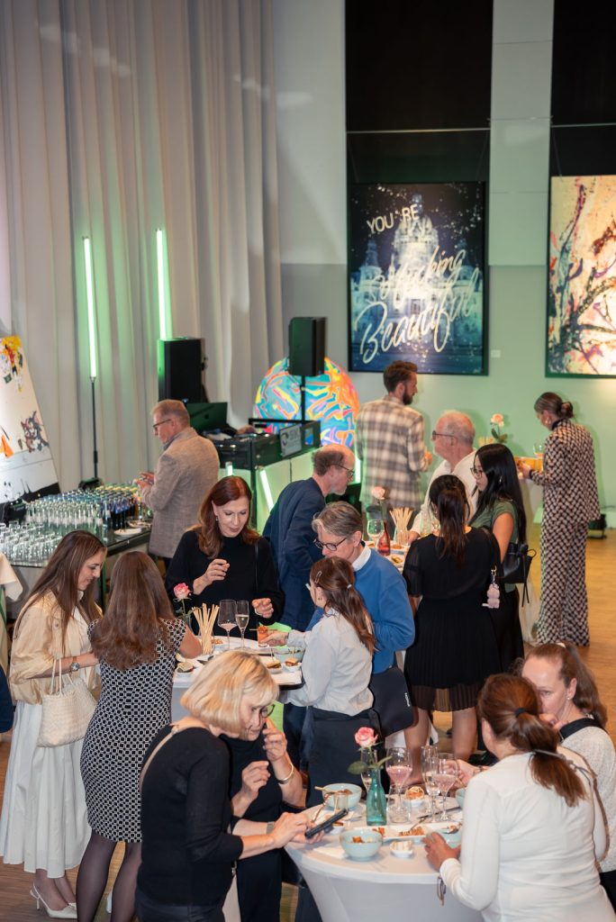 Danke Hannover! Eröffnung der Sascha Dahl Art Suite 7 Sascha Dahl Eroeffnung Art Suite Sheraton Pelikan Hotel 0031